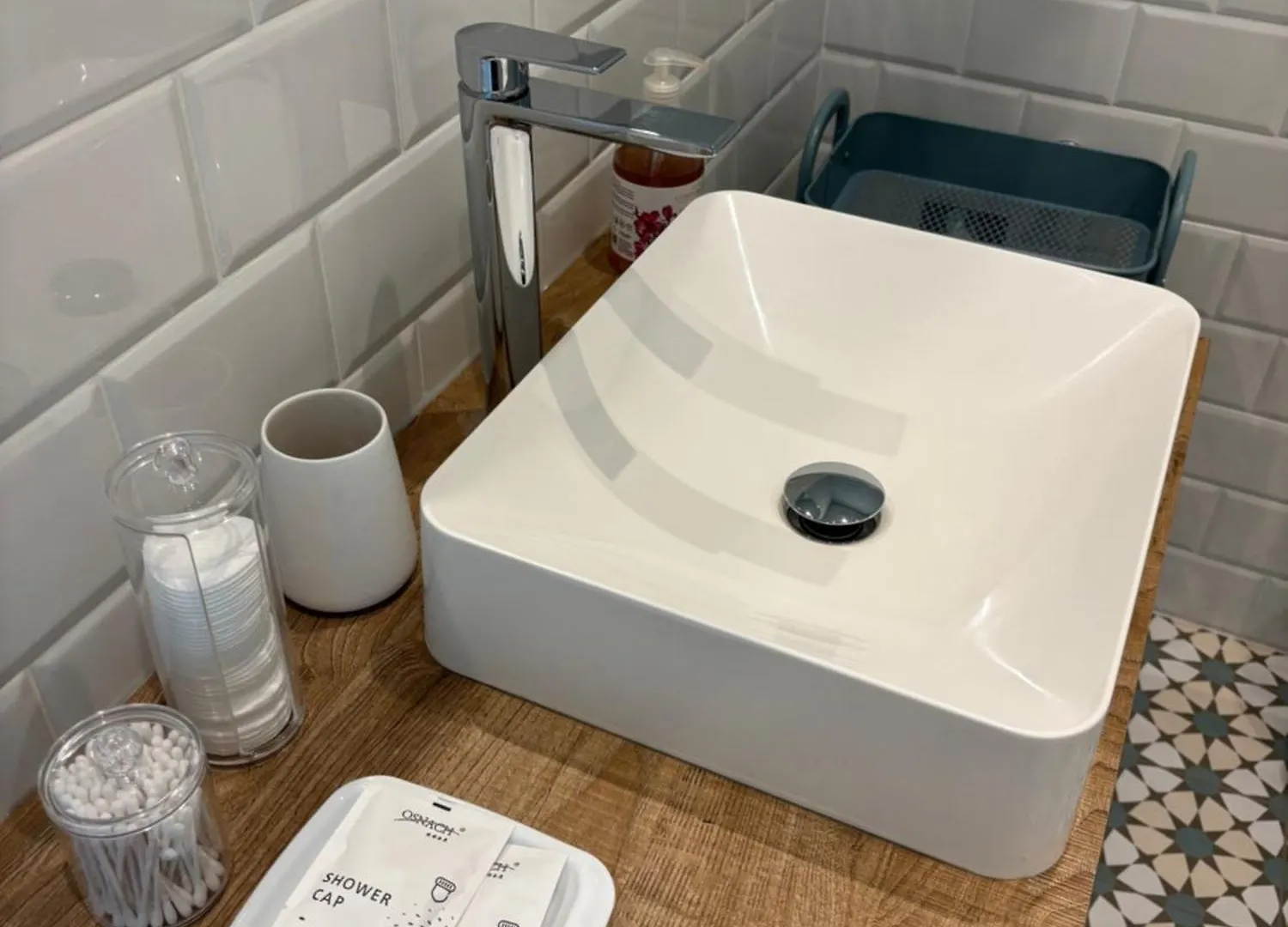 アパート Suites Roma 85 エンポリ